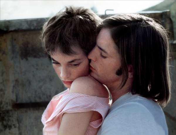 我爱你，我也不爱你